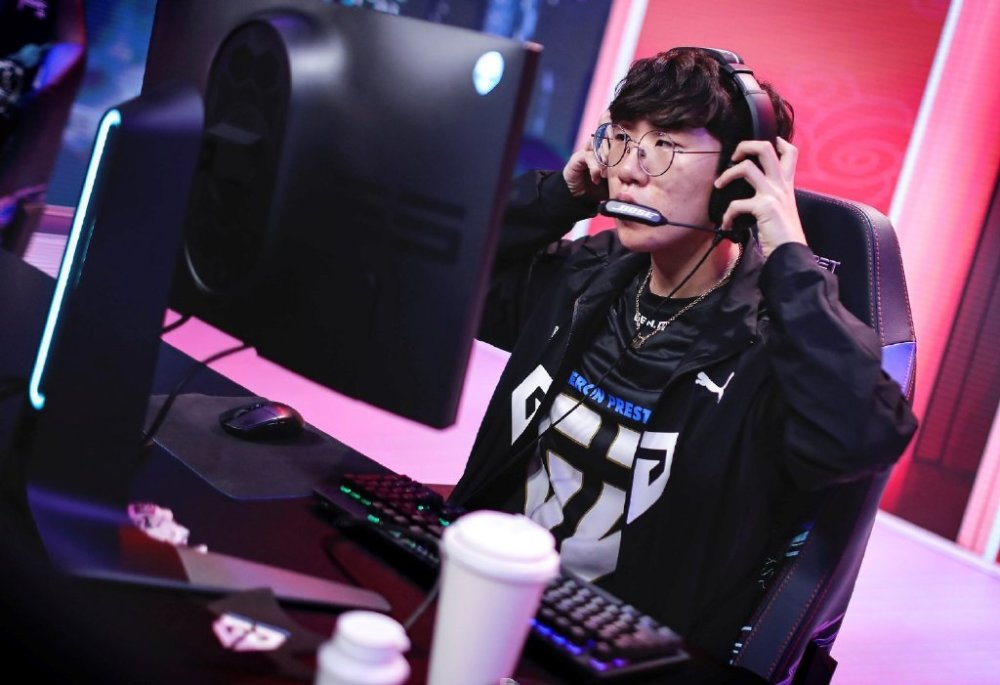 中国体育娱乐平台包含Rookie连续十场比赛得分超过精彩发挥，DWG挑战极限！的词条