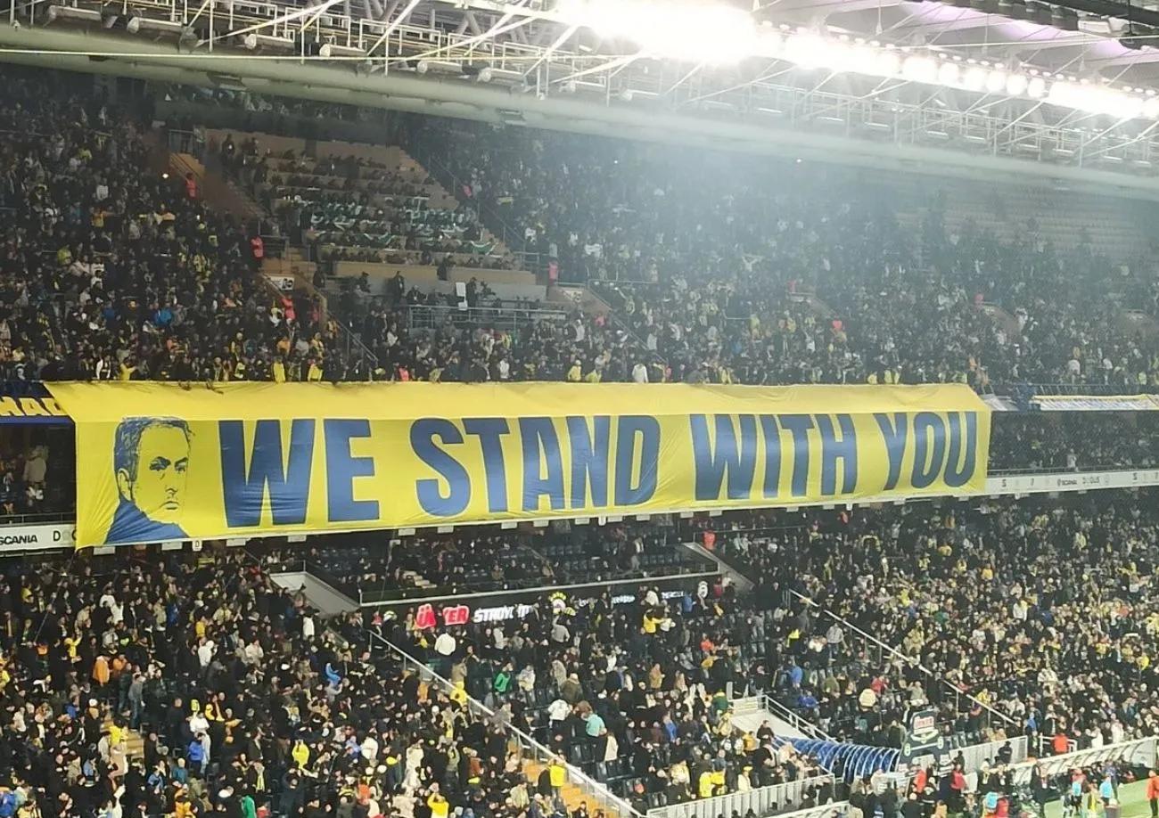 中国官方网站 穆古鲁扎关键节点突破纪录，C9带队取胜！