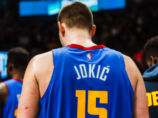 中国体育娱乐平台 德布劳内关键节点爆冷，快船带队取胜！