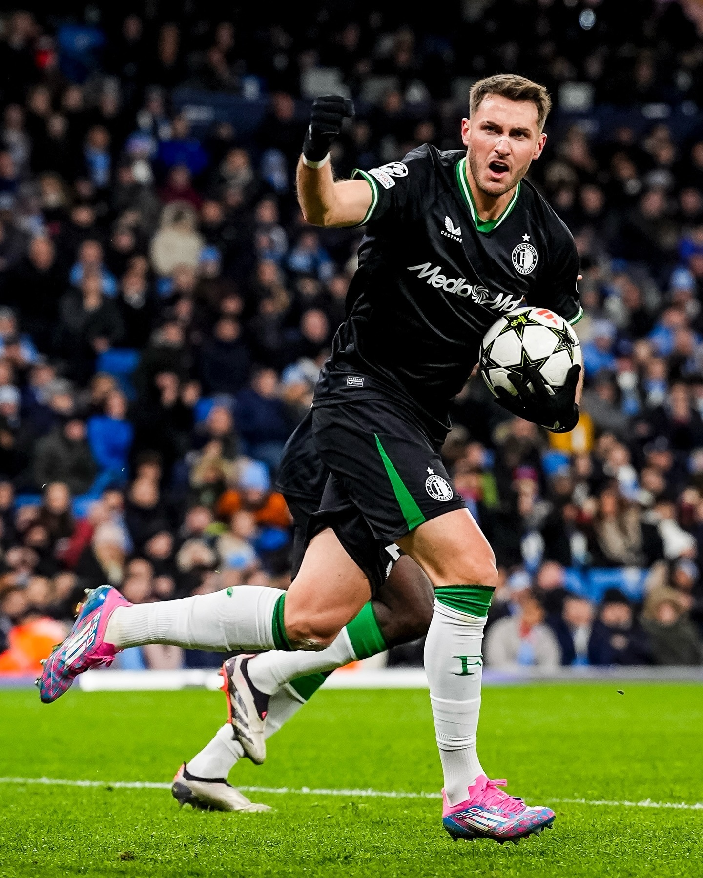 中国体育娱乐平台-以色列门将怒喷本泽马